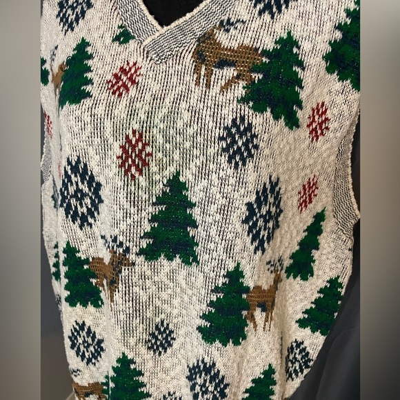 84. The Knit Co. Men’s Holiday Sweater Vest, Size L, EUC - Picture 2 of 5